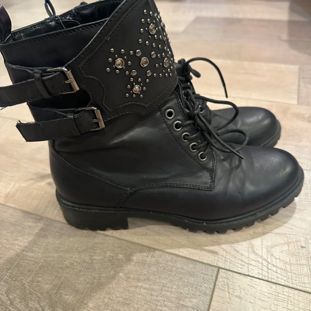 MIA WOMENS BLACK RHINESTONE COMBAT BOOTS 8.5